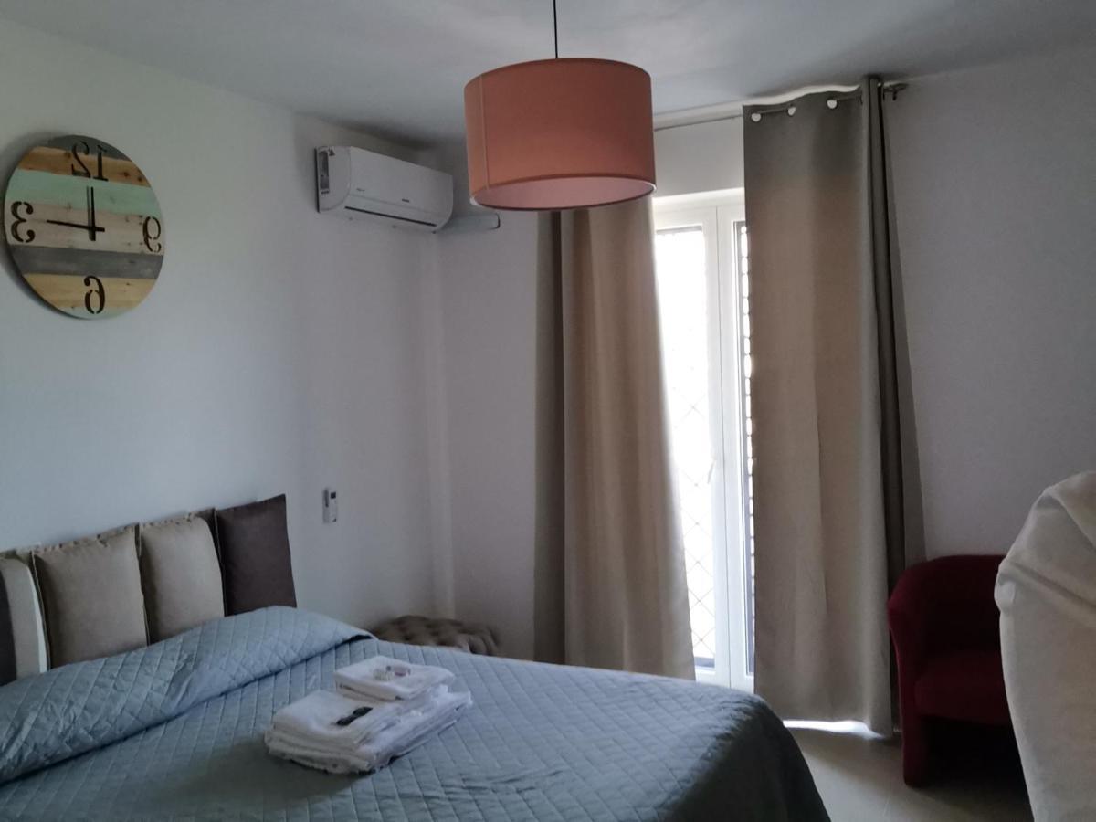 Bed & Breakfast Montesarchiorooms