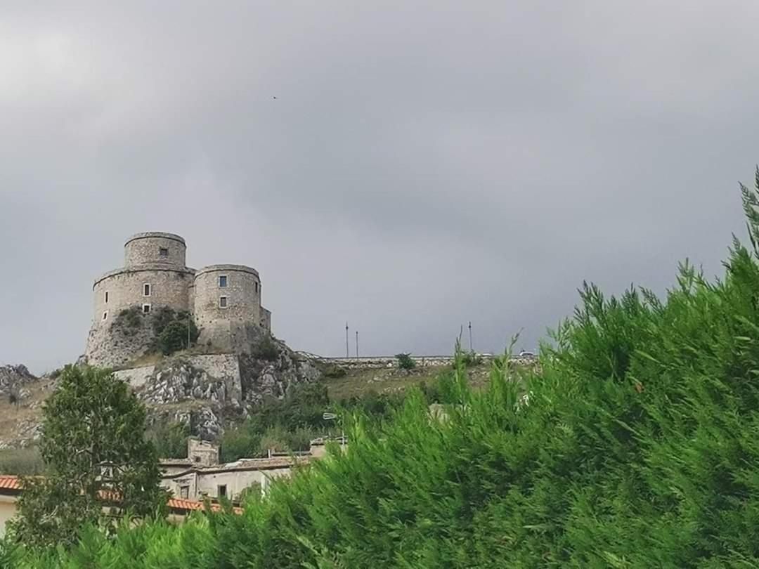 Montesarchiorooms Bed & Breakfast